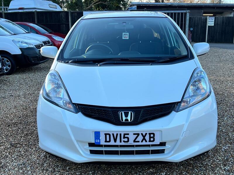 HONDA JAZZ 1.4 i-VTEC ES Plus  2015