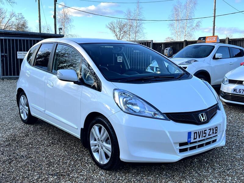 HONDA JAZZ 1.4 i-VTEC ES Plus  2015