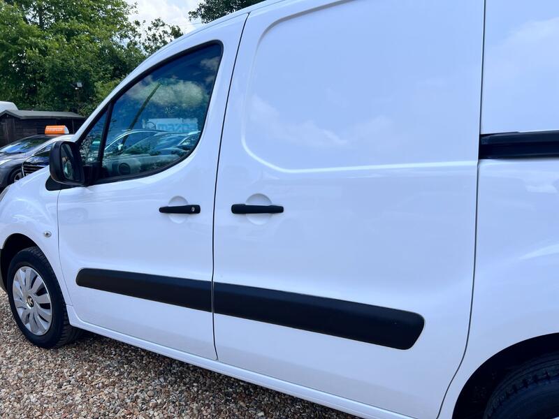 PEUGEOT PARTNER Panel Van (2015 - 2018) 2016