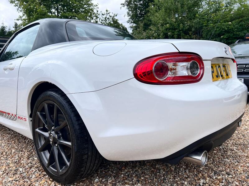 MAZDA MX-5 2.0 i Kuro 2012