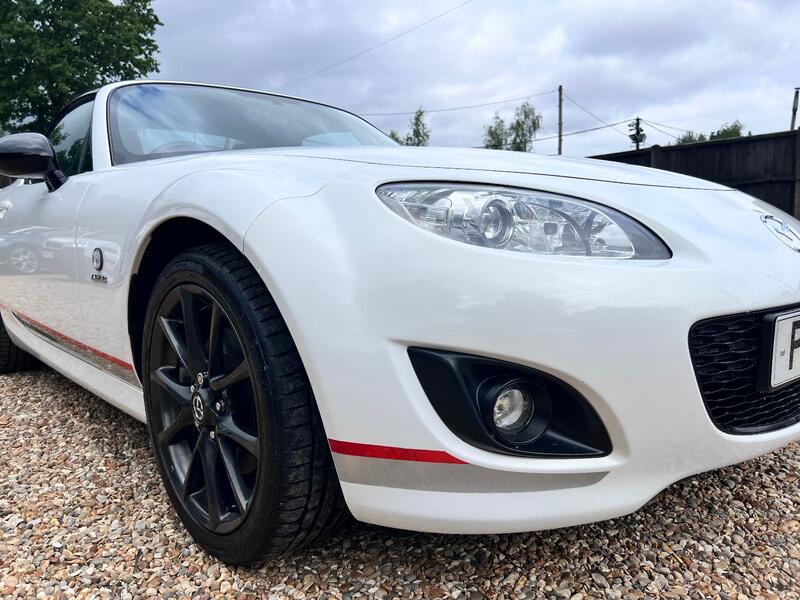 MAZDA MX-5 2.0 i Kuro 2012