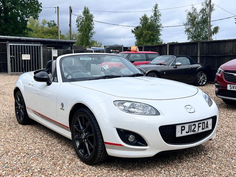 MAZDA MX-5 2.0 i Kuro 2012