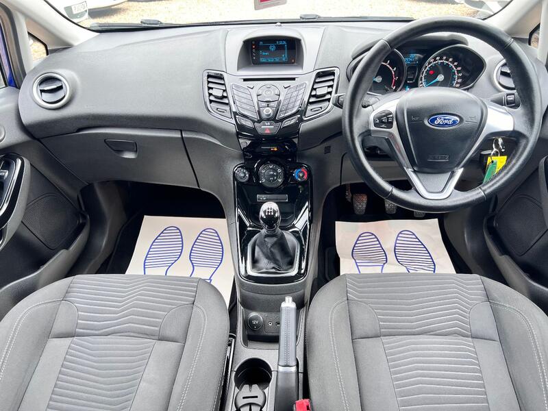 FORD FIESTA 1.0 T EcoBoost Zetec 2015