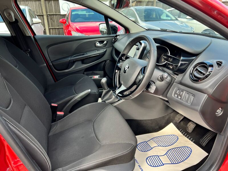 RENAULT CLIO 1.2 16V Dynamique  * SAT NAV + BTOOTH * 2015