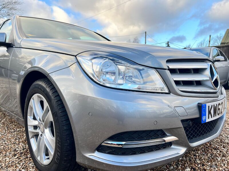 MERCEDES-BENZ C CLASS C180 BlueEfficiency Executive SE G-Tronic+ 2013