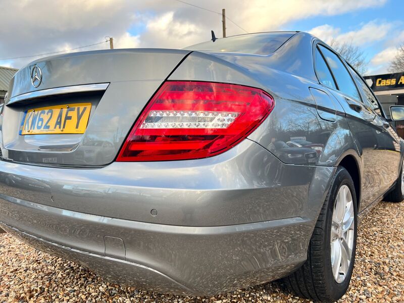 MERCEDES-BENZ C CLASS C180 BlueEfficiency Executive SE G-Tronic+ 2013